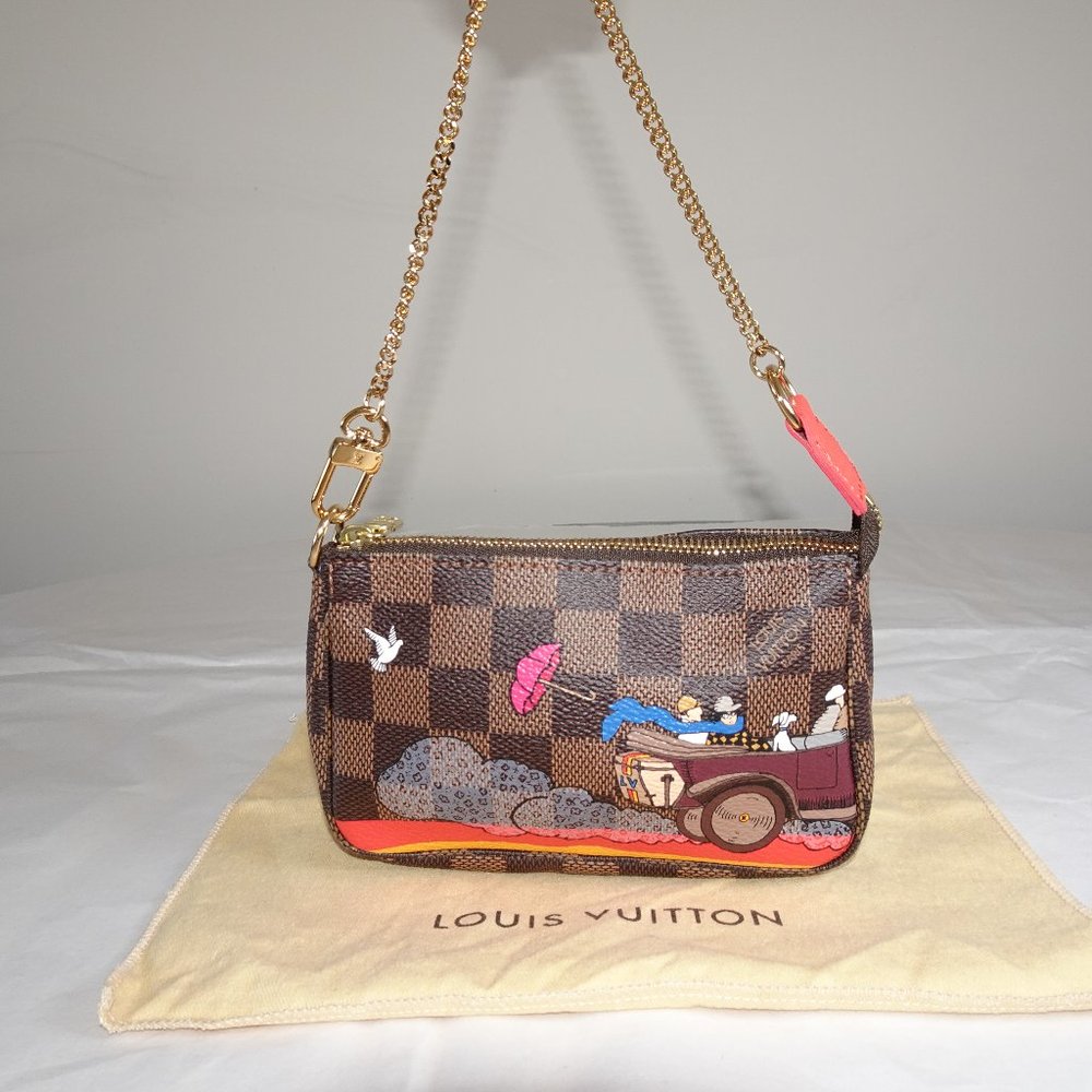 Louis Vuitton 2015 Christmas Animation Mini Pochette Accessories